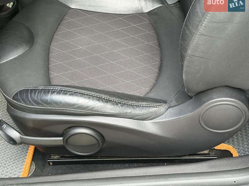 Хетчбек MINI Cooper 2013 в Києві