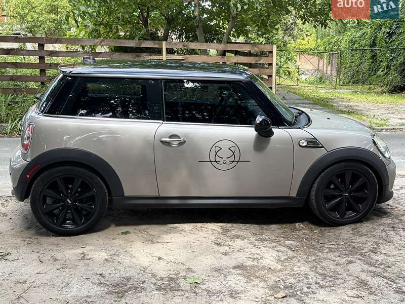Хетчбек MINI Cooper 2013 в Києві
