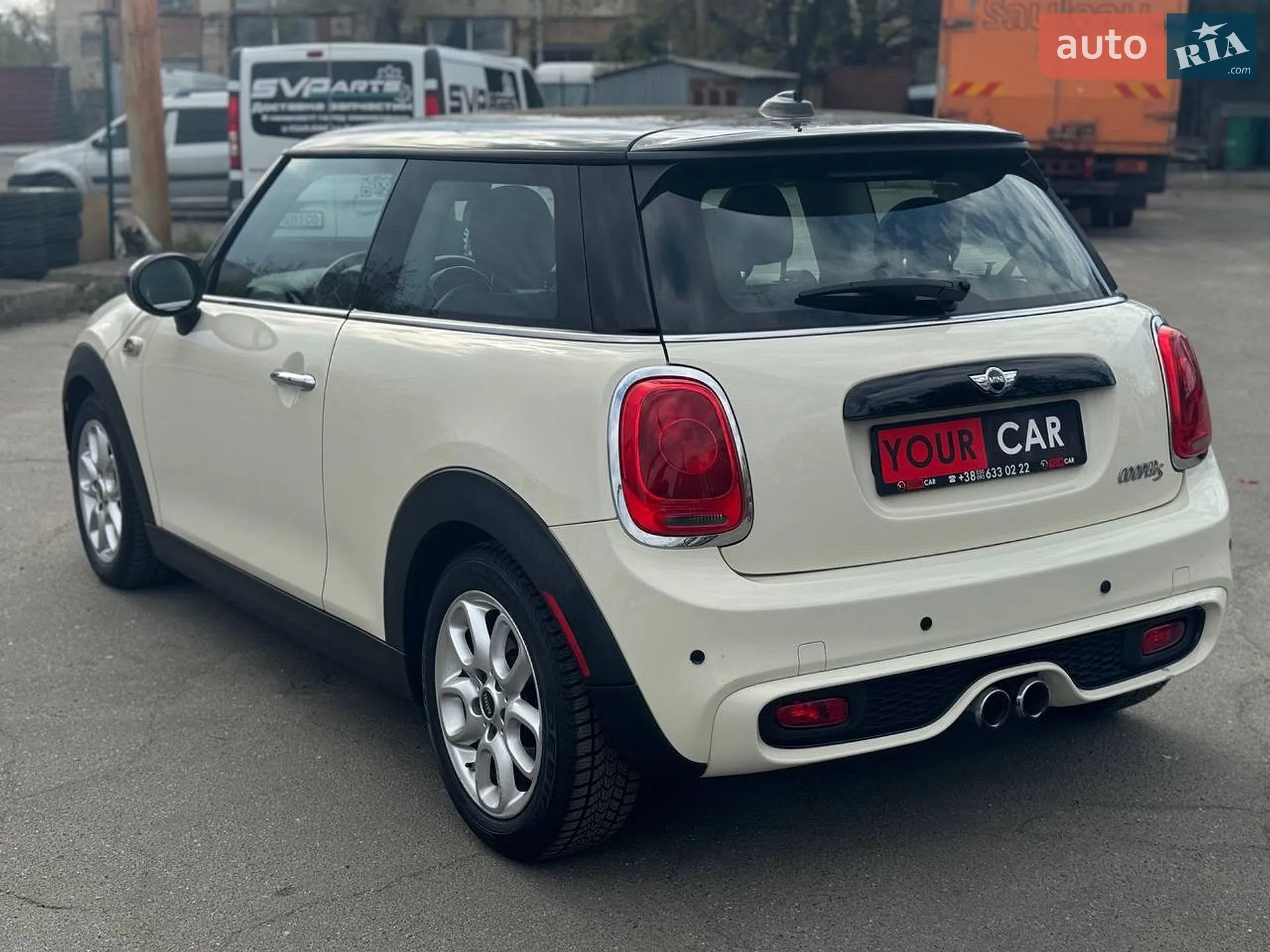 MINI Cooper 2015 VIN WMWXP7C50G3B33618 фото оголошення 5 з 28