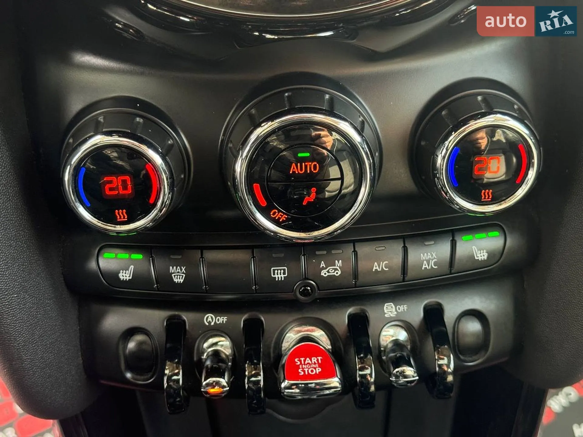 MINI Cooper 2015 VIN WMWXP7C50G3B33618 фото оголошення 21 з 28