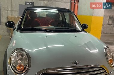 MINI Cooper  2011