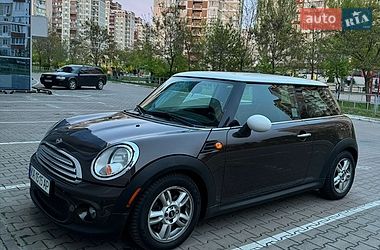MINI Cooper  2010