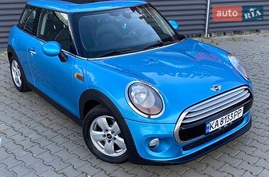 Хэтчбек MINI Cooper 2015 в Киеве фото Хэтчбек MINI Cooper 2015 в Киеве