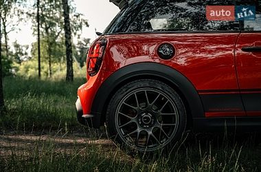 Хэтчбек MINI Cooper 2015 в Виннице