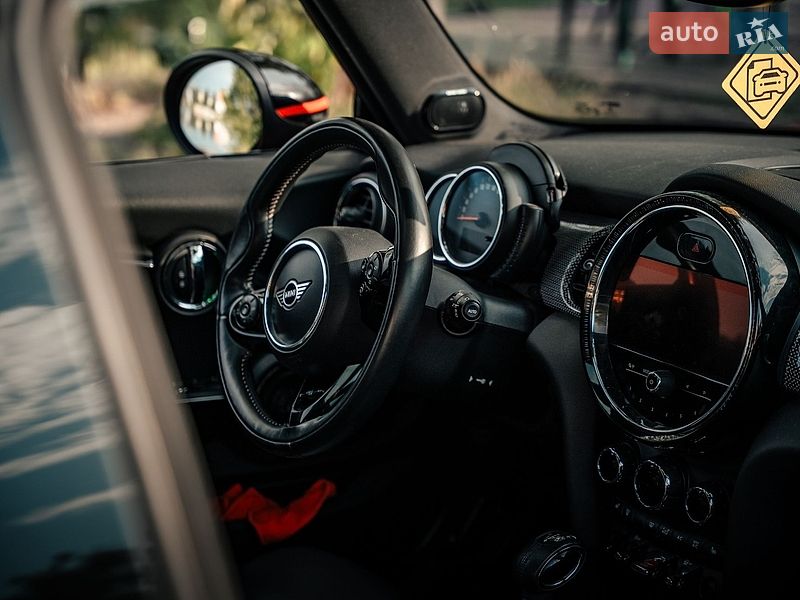 Хэтчбек MINI Cooper 2015 в Виннице