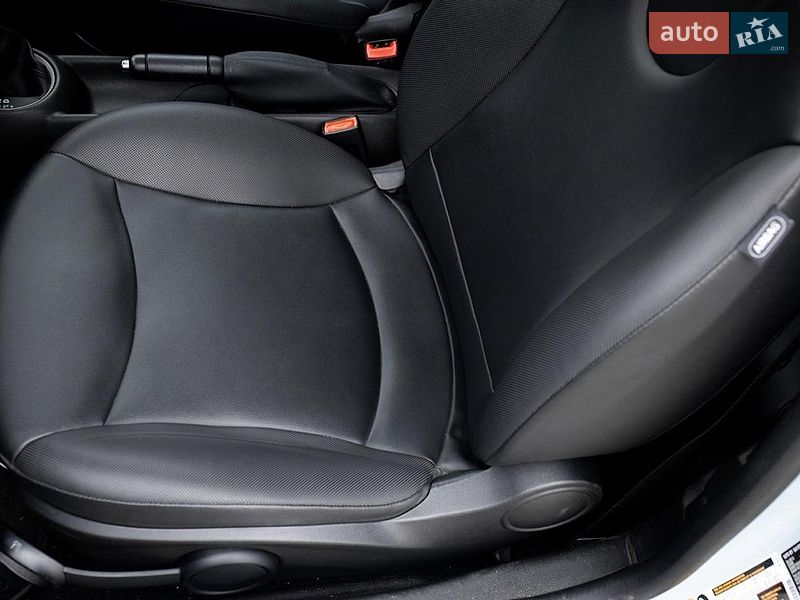 Хетчбек MINI Cooper 2013 в Києві