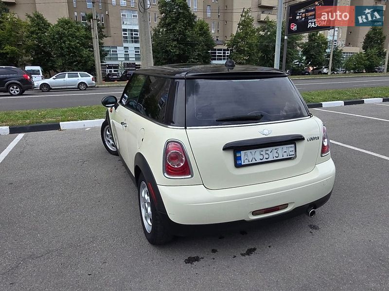 Хэтчбек MINI Cooper 2013 в Харькове