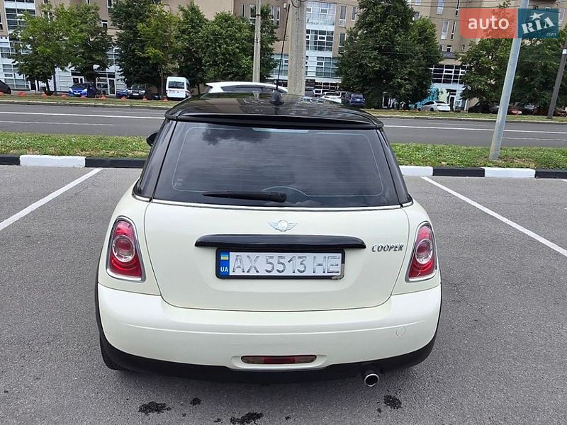 Хэтчбек MINI Cooper 2013 в Харькове