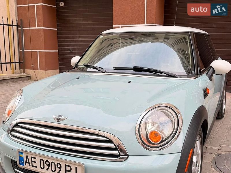 Хэтчбек MINI Cooper 2013 в Хмельницком