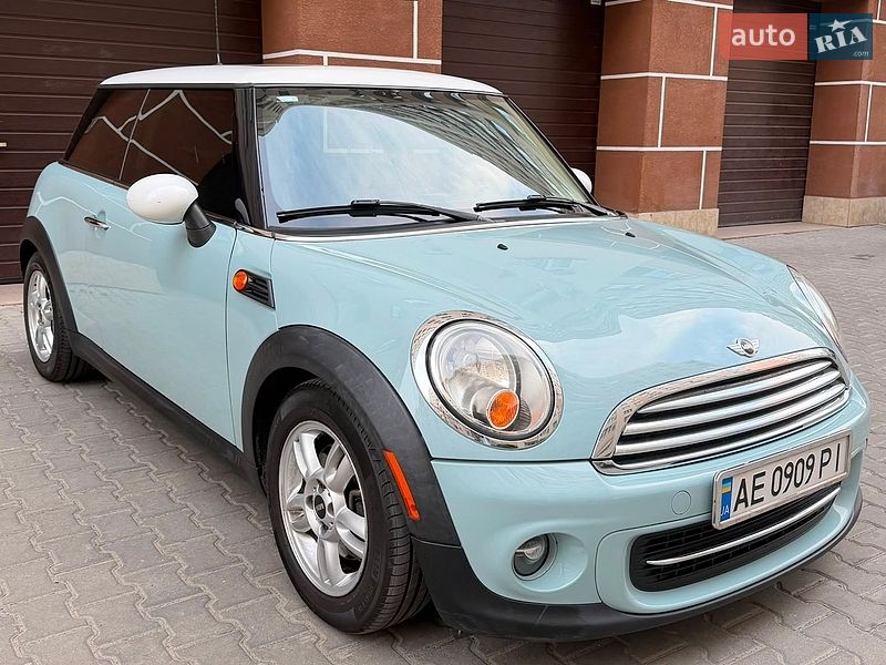 Хэтчбек MINI Cooper 2013 в Хмельницком