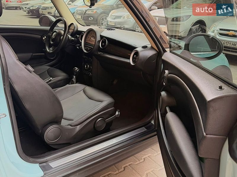 Хэтчбек MINI Cooper 2013 в Хмельницком
