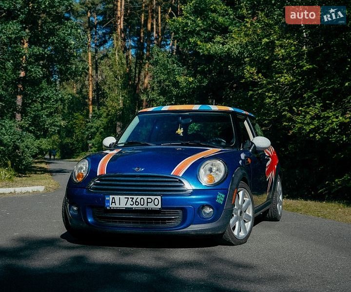 MINI Cooper 2012
