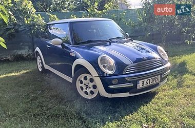 MINI Cooper  2003