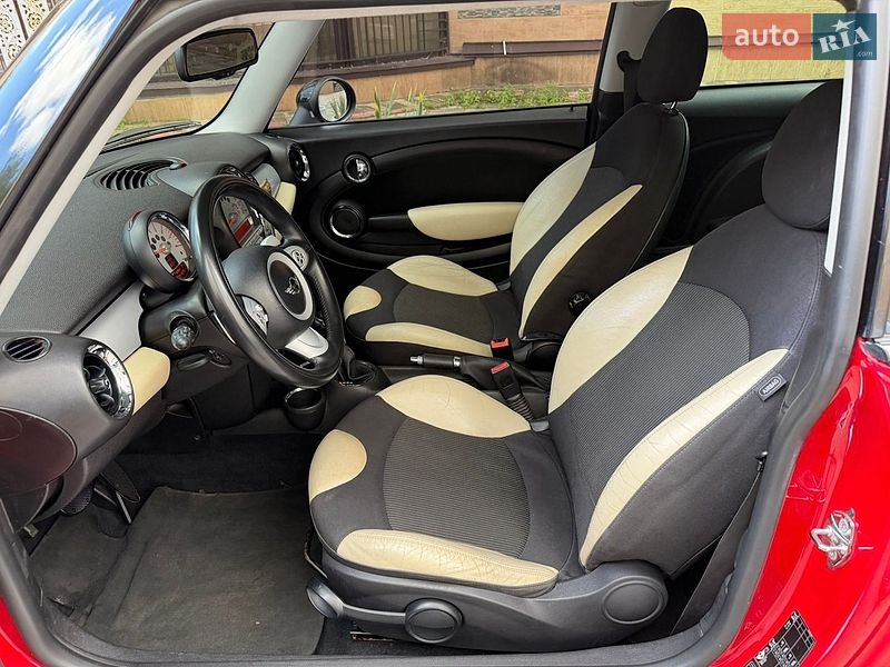 Хэтчбек MINI Cooper 2007 в Киеве