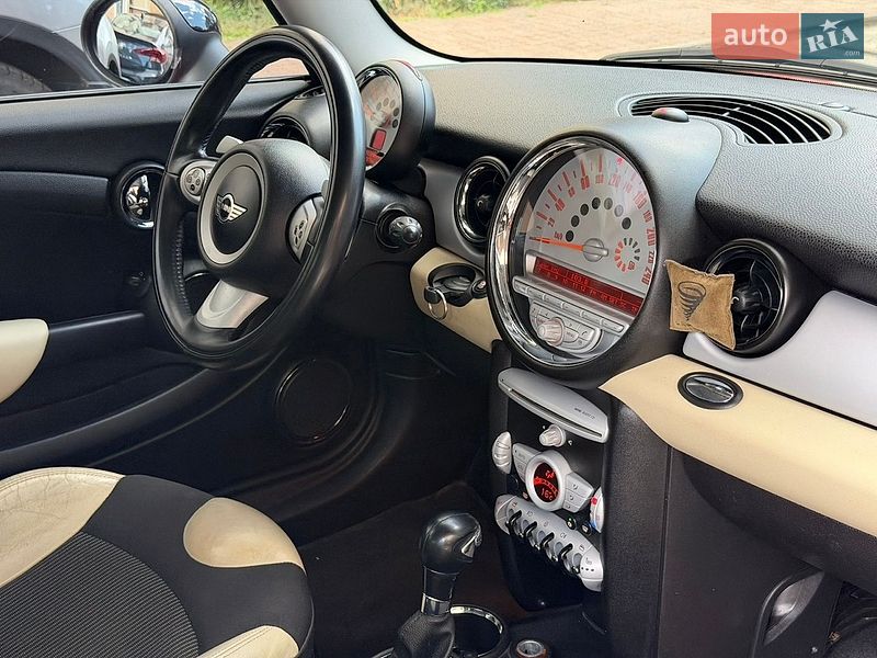 Хэтчбек MINI Cooper 2007 в Киеве