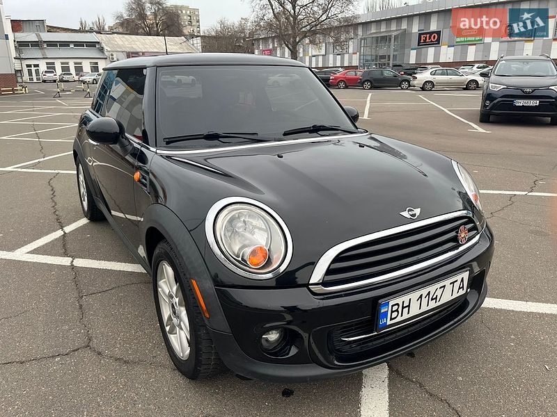 Хетчбек MINI Cooper 2011 в Києві фото 2 Хетчбек MINI Cooper 2011 в Києві