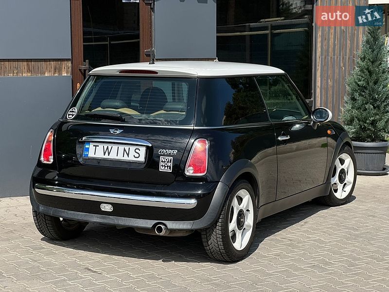 Хэтчбек MINI Cooper 2004 в Одессе