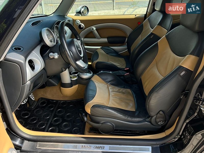 Хэтчбек MINI Cooper 2004 в Одессе