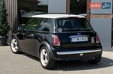 Хэтчбек MINI Cooper 2004 в Одессе
