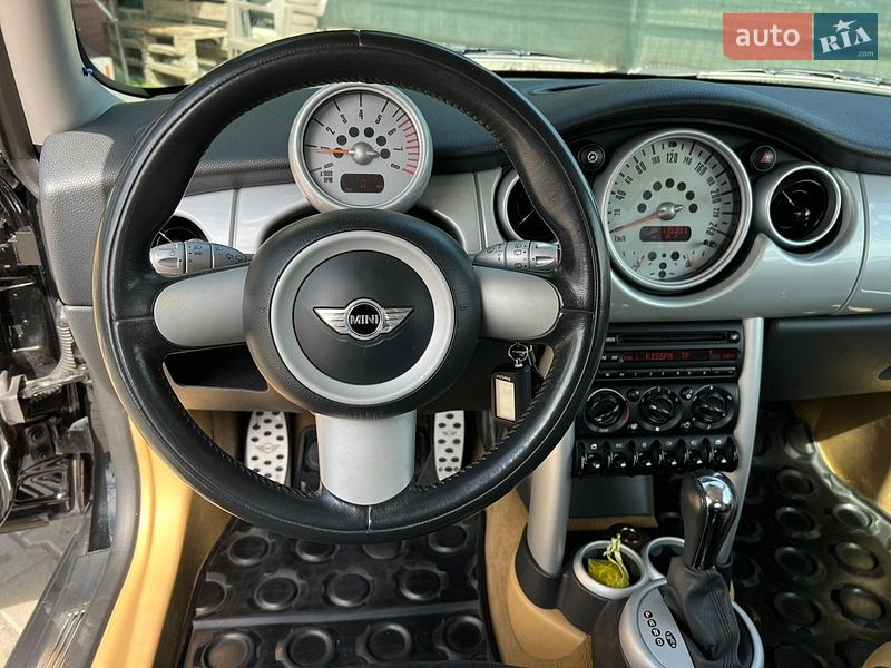 Хэтчбек MINI Cooper 2004 в Одессе