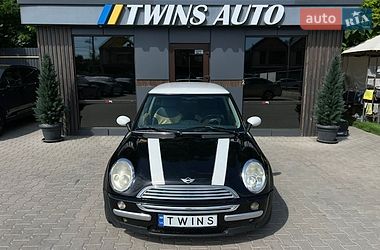 Хэтчбек MINI Cooper 2004 в Одессе