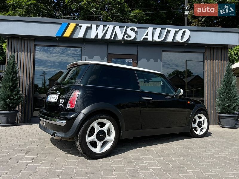 Хэтчбек MINI Cooper 2004 в Одессе