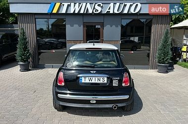 Хэтчбек MINI Cooper 2004 в Одессе