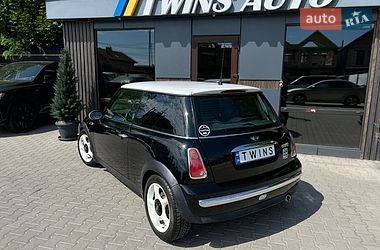 Хэтчбек MINI Cooper 2004 в Одессе