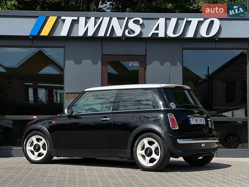 Хэтчбек MINI Cooper 2004 в Одессе