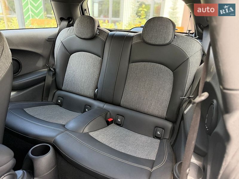 Хетчбек MINI Cooper 2021 в Городку