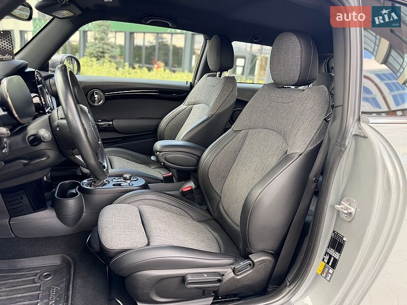 Хетчбек MINI Cooper 2021 в Городку