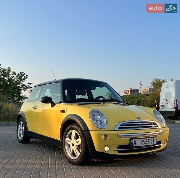 MINI Cooper 2005