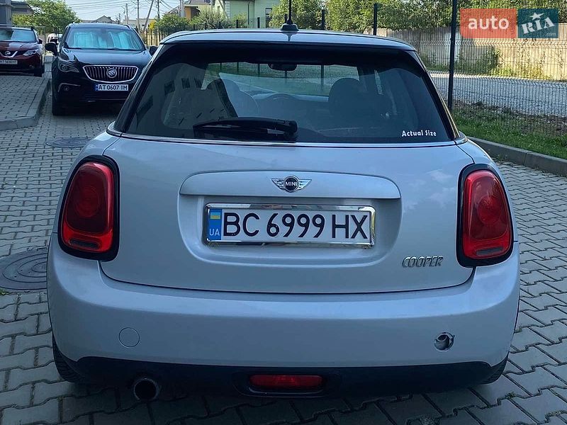 Хетчбек MINI Cooper 2015 в Івано-Франківську