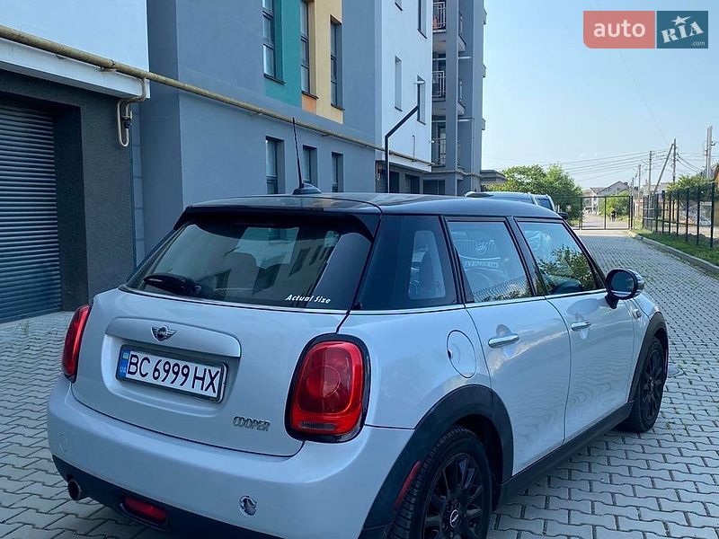 Хетчбек MINI Cooper 2015 в Івано-Франківську
