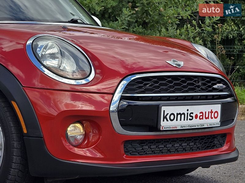 Хэтчбек MINI Cooper 2016 в Хмельницком
