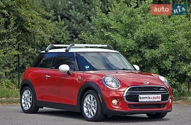 Хэтчбек MINI Cooper 2016 в Хмельницком