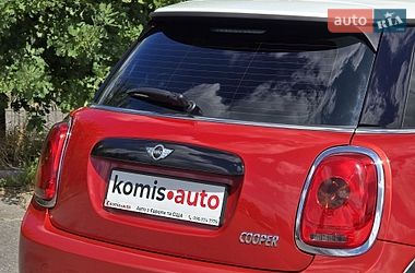 Хэтчбек MINI Cooper 2016 в Хмельницком