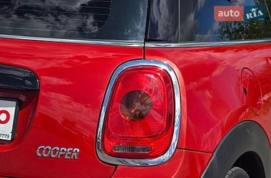 Хэтчбек MINI Cooper 2016 в Хмельницком