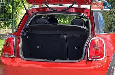 Хэтчбек MINI Cooper 2016 в Хмельницком