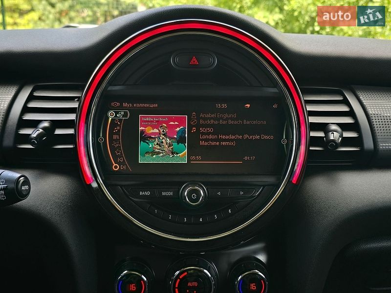 Хэтчбек MINI Cooper 2016 в Хмельницком