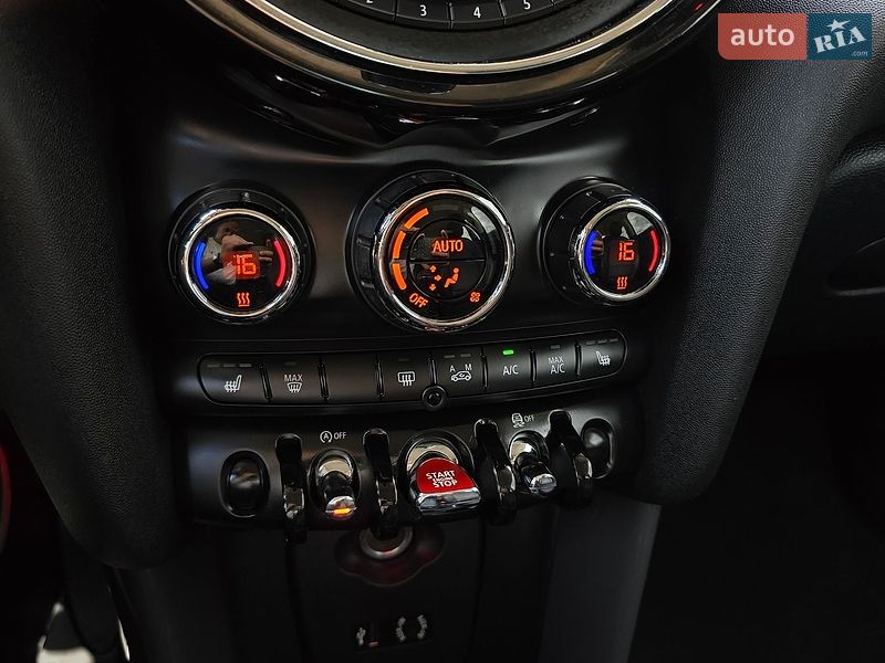 Хэтчбек MINI Cooper 2016 в Хмельницком