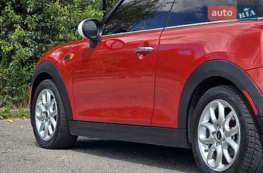 Хэтчбек MINI Cooper 2016 в Хмельницком