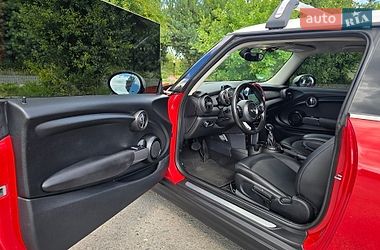 Хэтчбек MINI Cooper 2016 в Хмельницком