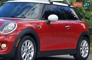 Хэтчбек MINI Cooper 2016 в Хмельницком