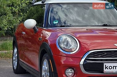 Хэтчбек MINI Cooper 2016 в Хмельницком