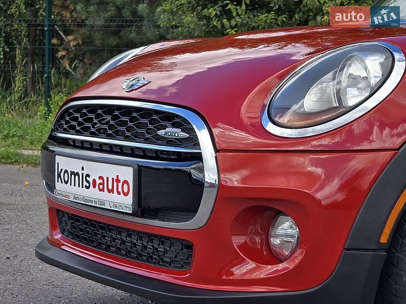 Хэтчбек MINI Cooper 2016 в Хмельницком
