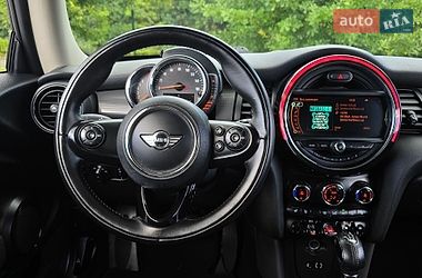 Хэтчбек MINI Cooper 2016 в Хмельницком