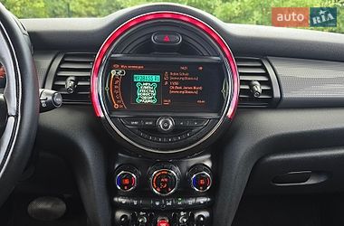 Хэтчбек MINI Cooper 2016 в Хмельницком