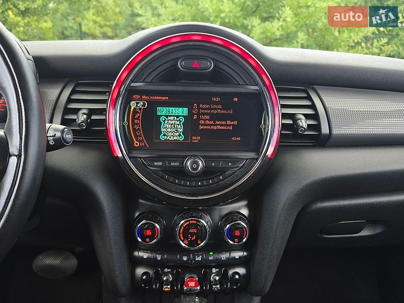 Хэтчбек MINI Cooper 2016 в Хмельницком