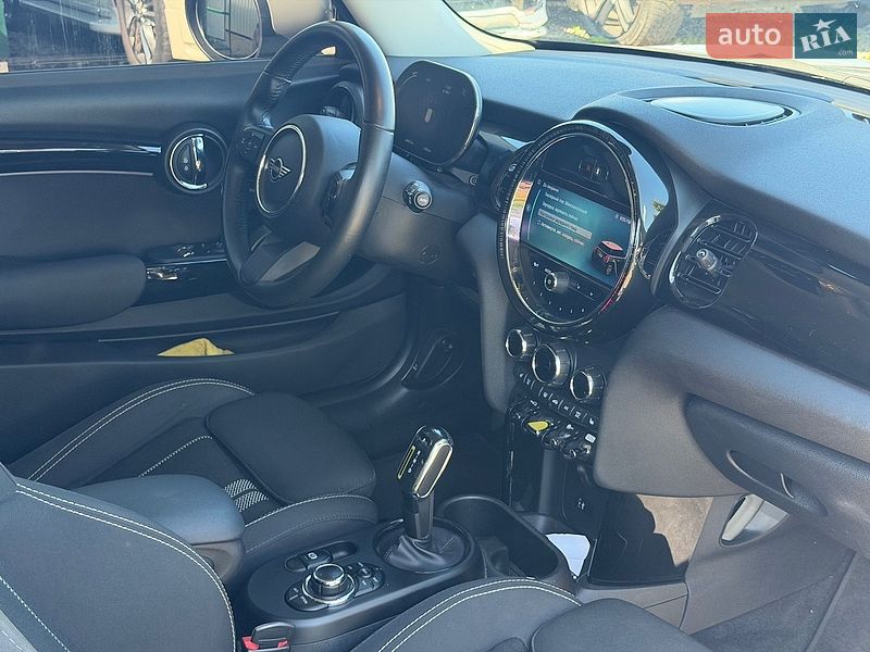 Хэтчбек MINI Cooper 2022 в Виннице